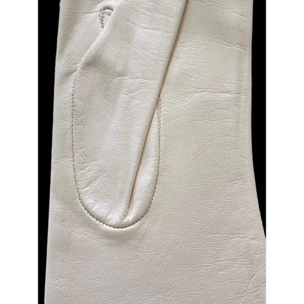 Vintage Gloves by Superb Italian Leather White Gloves size 6